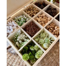   12 rekeszes termés- selyem és művirág  box fehér-natúr-krém