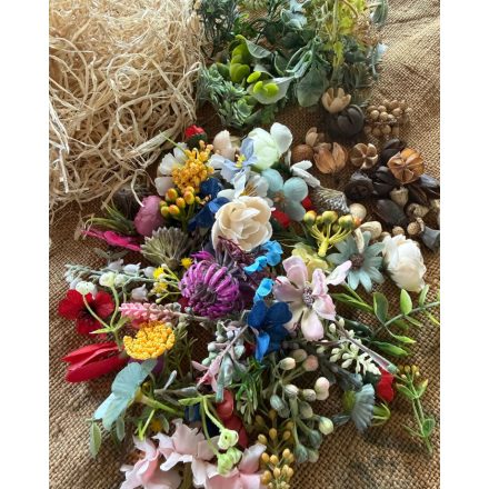 Virágcsomag - Színes kiegészítő alapanyagokkal