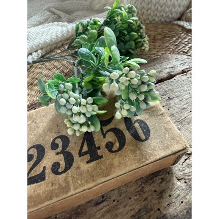 Mű zöld apró bogyós leveles 2 ág  Krém- halványzöld  Színátmenetes 